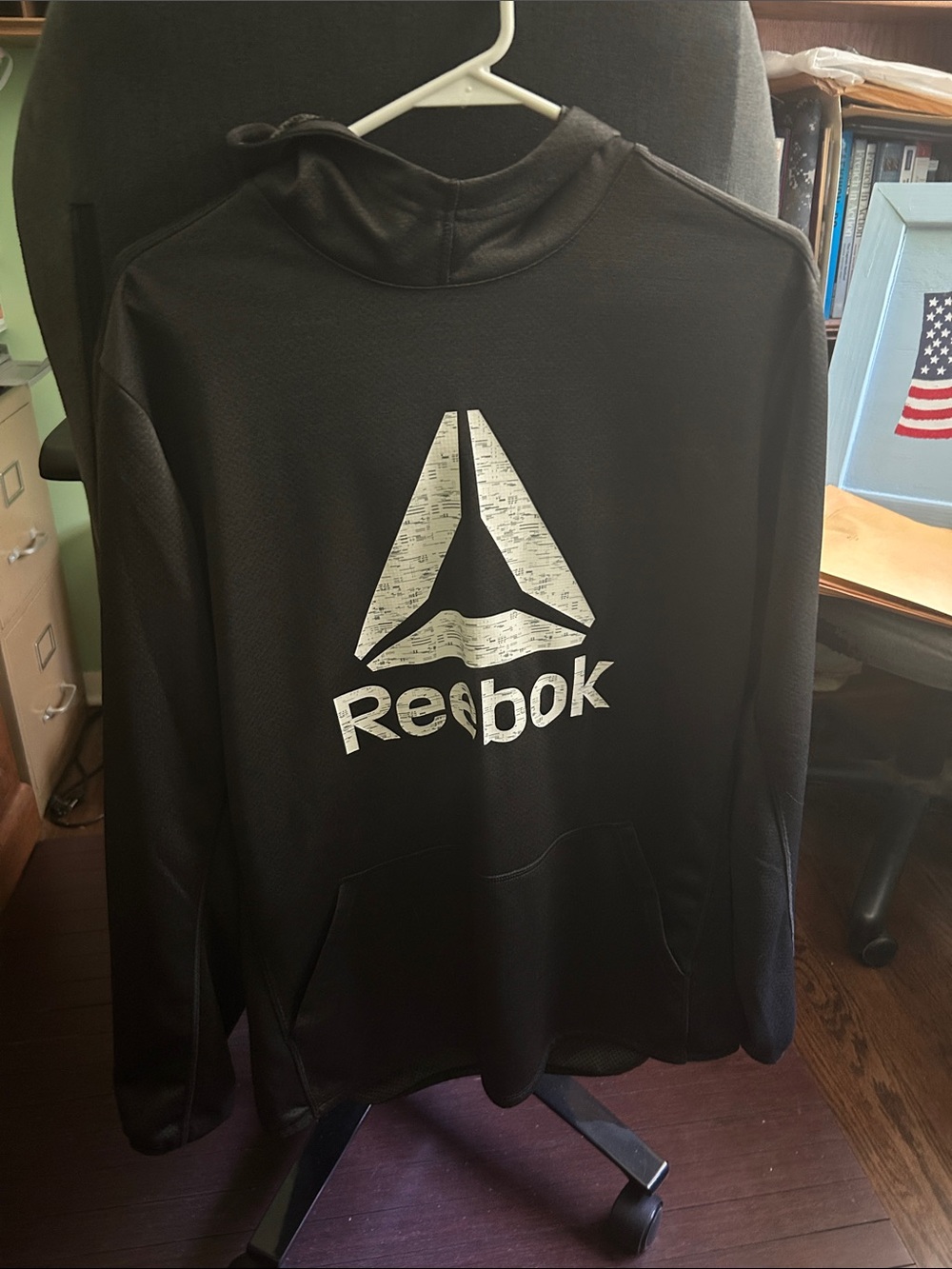 Reebok Black hoodie Crewneck Logo Pullover